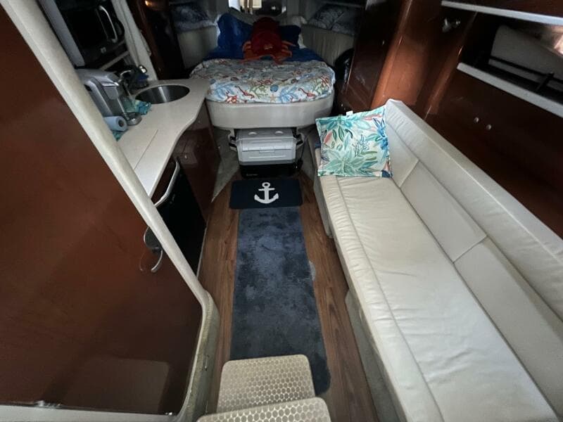 2008 Sea Ray 330 Sundancer