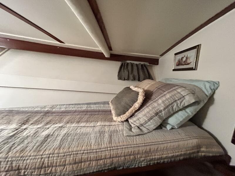 1962 Matthews 42 Double Cabin