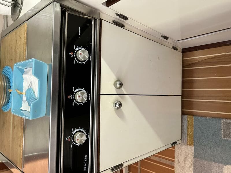 1962 Matthews 42 Double Cabin