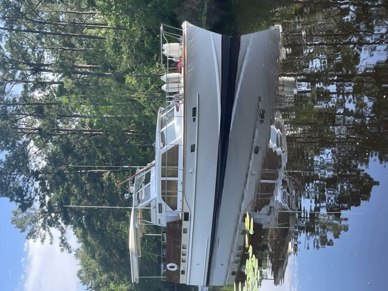 1962 Matthews 42 Double Cabin