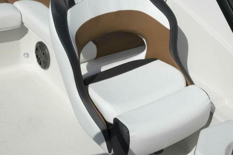 2025 Starcraft SVX 210 OB DC