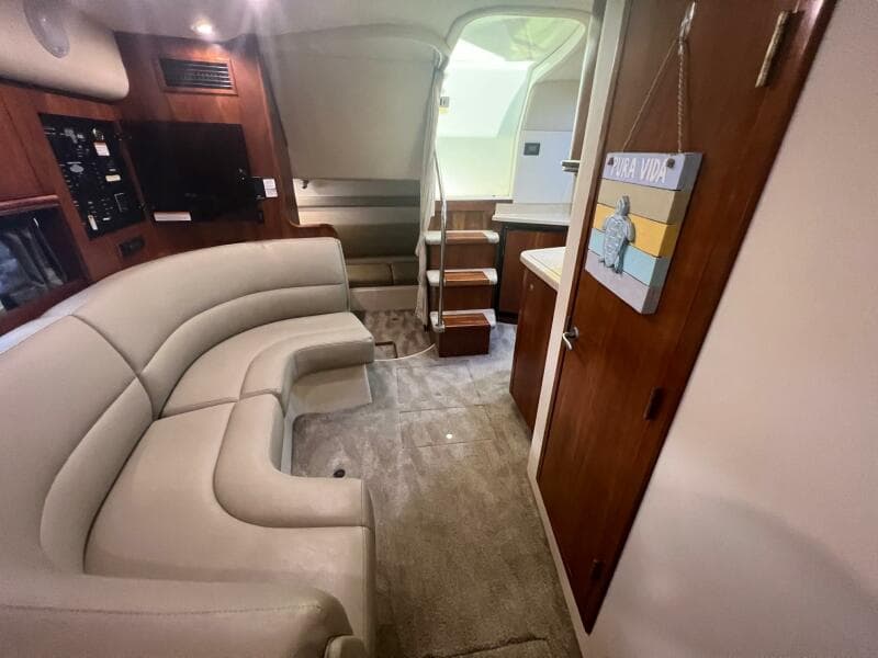 2007 Cruisers Yachts 340 Express