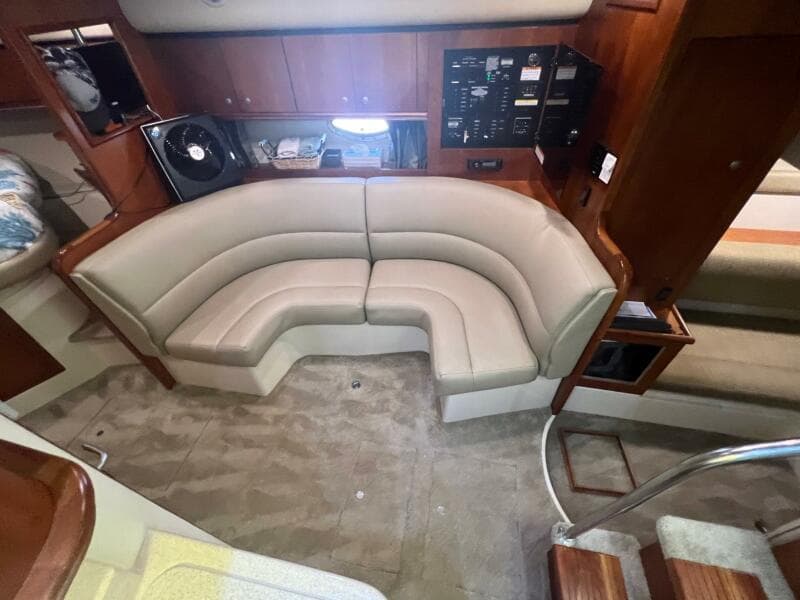 2007 Cruisers Yachts 340 Express