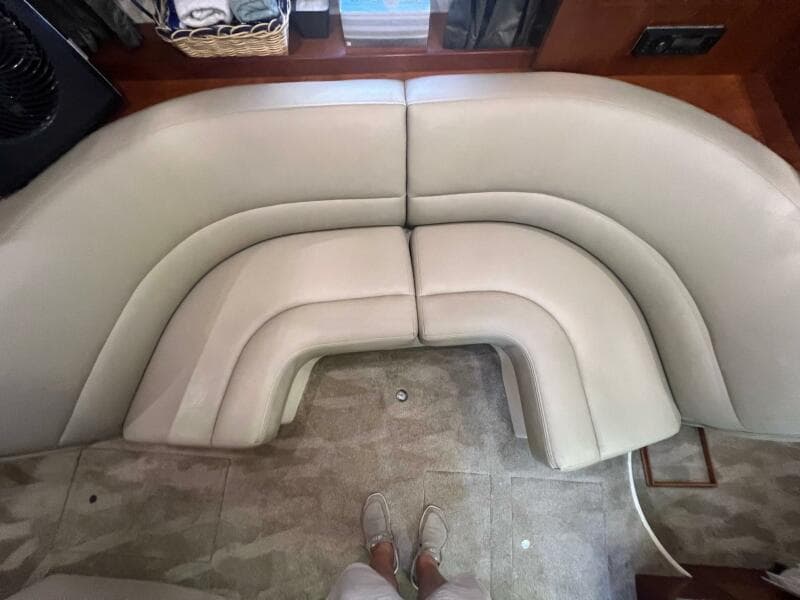 2007 Cruisers Yachts 340 Express