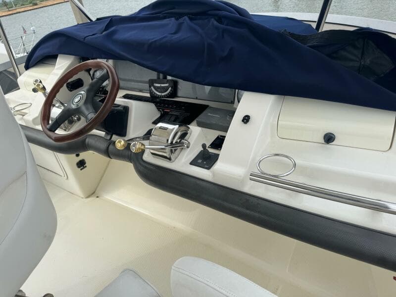 2007 Sea Ray Sedan Bridge