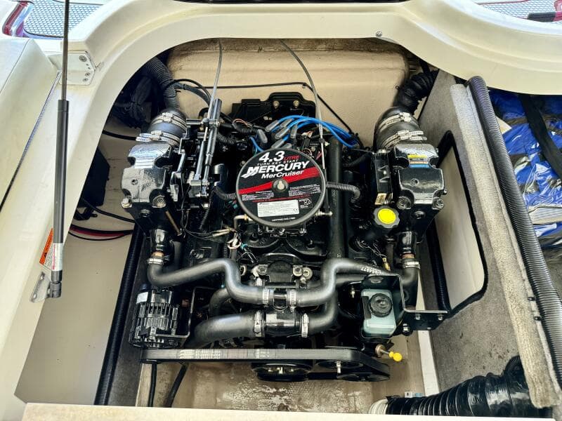 2008 Bryant 210 Bowrider