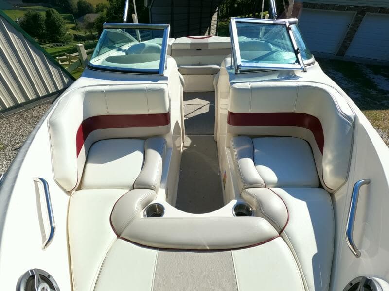 2008 Bryant 210 Bowrider
