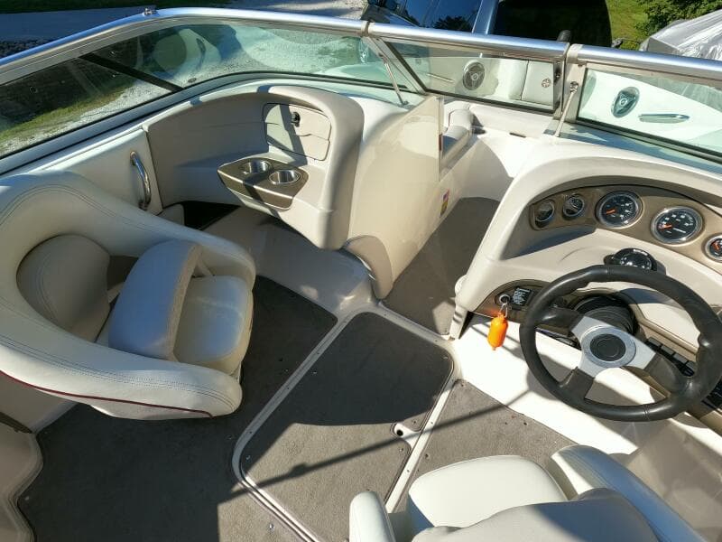2008 Bryant 210 Bowrider