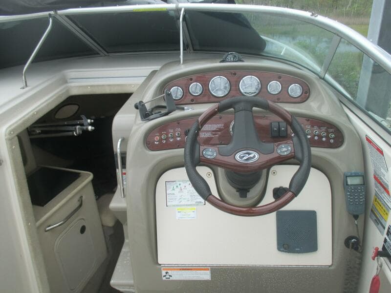 2007 Sea Ray 250 Amberjack