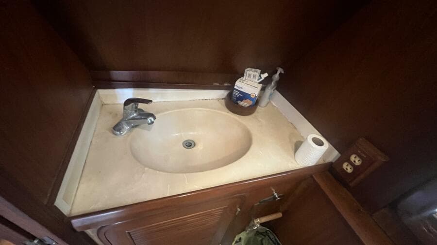 1986 Marine Trader Med Yacht 62 Yachtfish