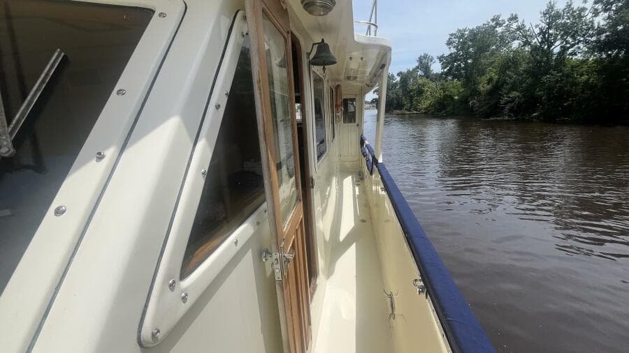 1986 Marine Trader Med Yacht 62 Yachtfish