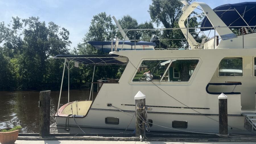 1986 Marine Trader Med Yacht 62 Yachtfish