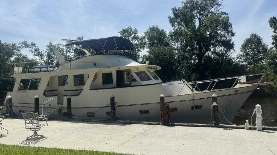 1986 Marine Trader Med Yacht 62 Yachtfish