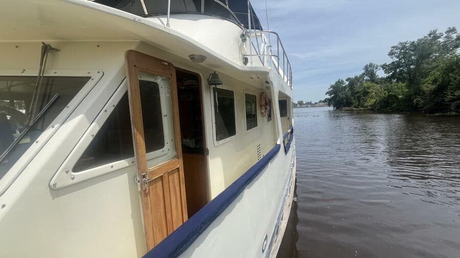 1986 Marine Trader Med Yacht 62 Yachtfish