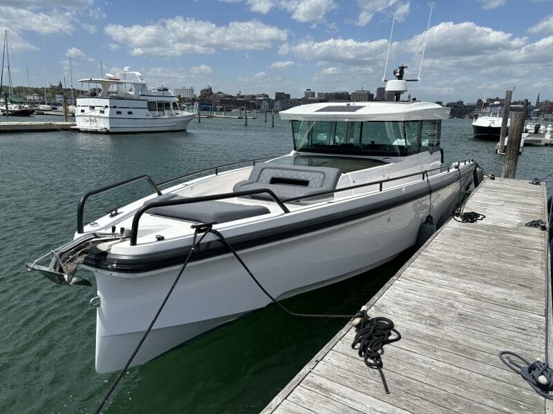 2020 Axopar 37 XC - Photo 1