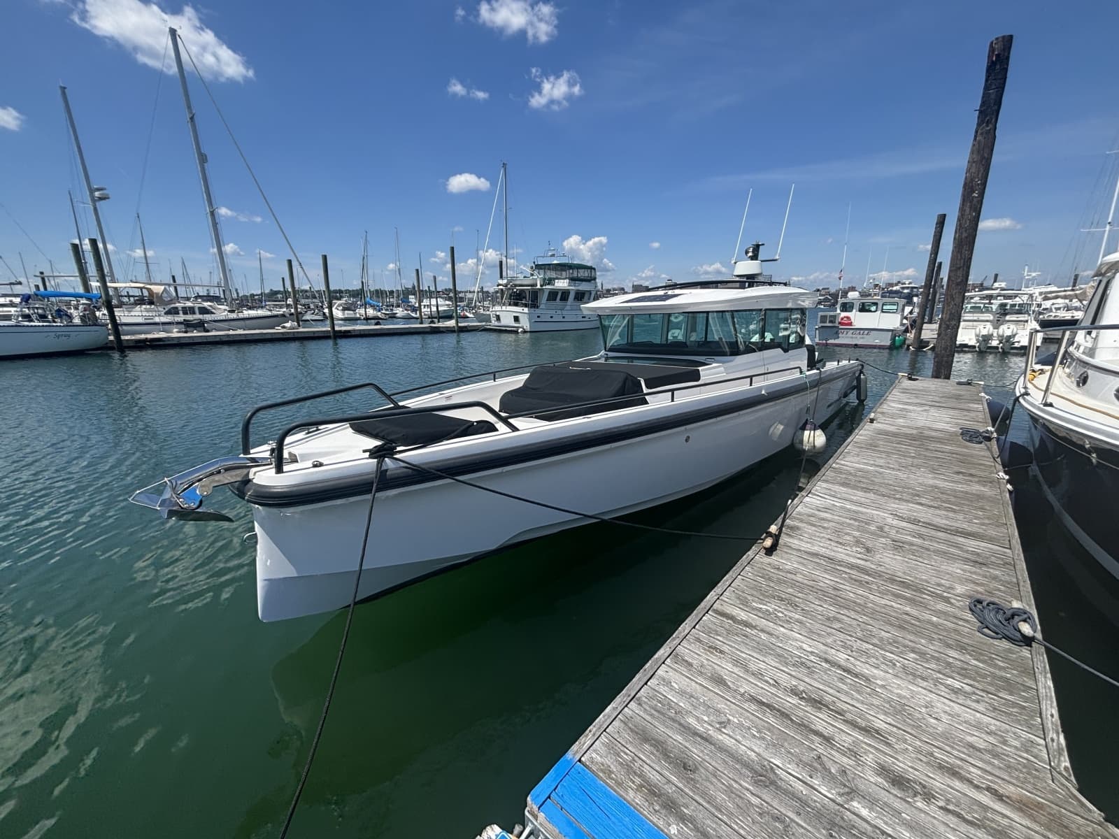 2020 Axopar 37 XC - Photo 1