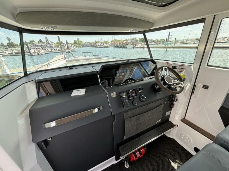 2020 Axopar 37 XC - Photo 7