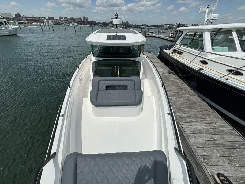 2020 Axopar 37 XC - Photo 4