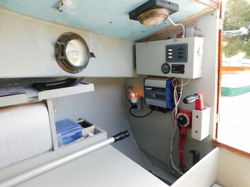 Senility Aft Stbd Cabin