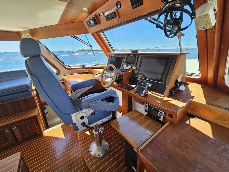 2012 Maine Cat Power Cat 47