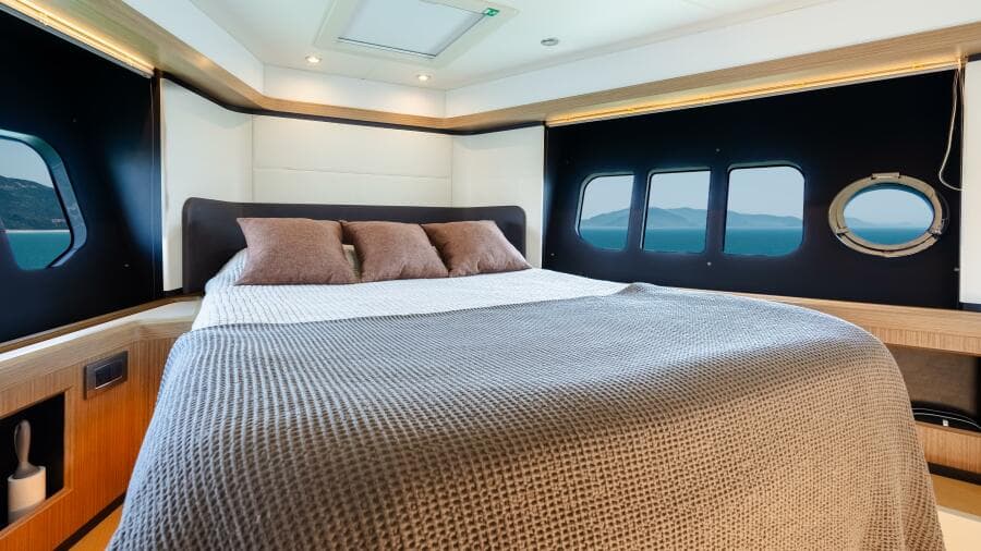 2017 Absolute 50 Fly