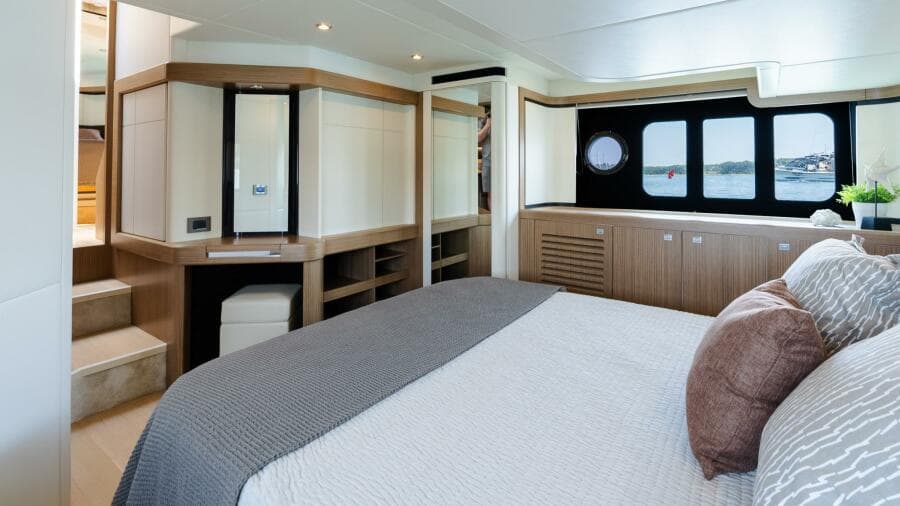 2017 Absolute 50 Fly