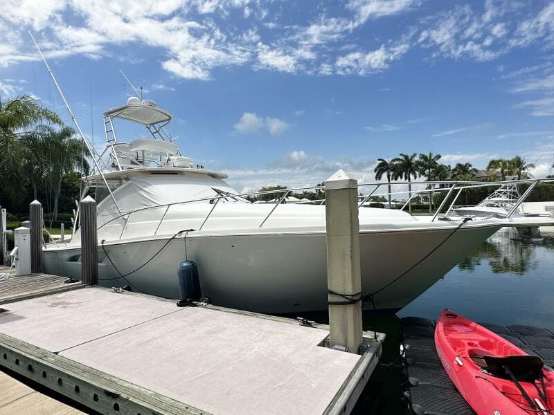 2011 Tiara Yachts 4300 Open