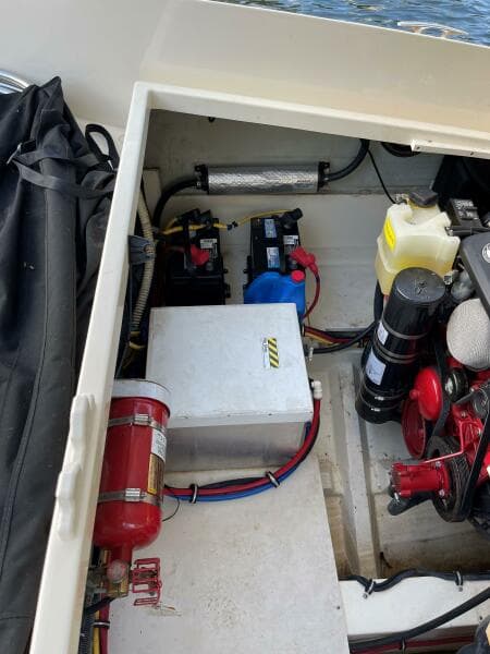 2015 Chris-Craft Launch 32RJ