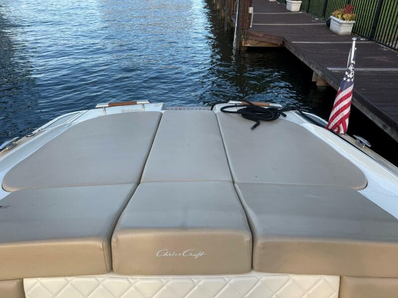 2015 Chris-Craft Launch 32RJ