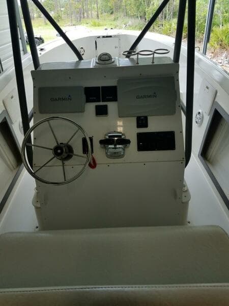 1988 Mako 261 Center Console