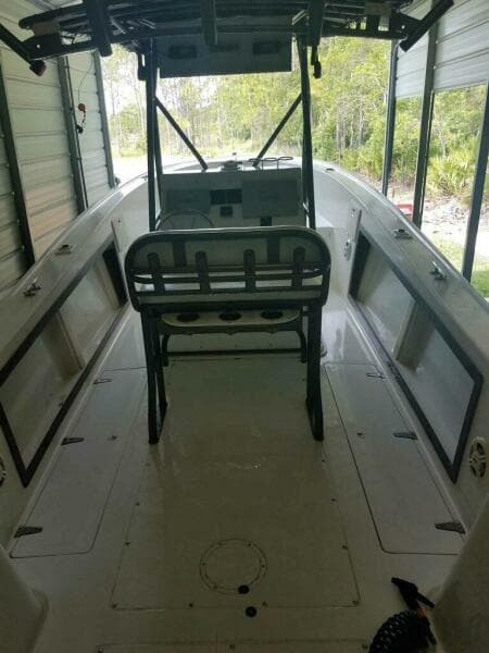1988 Mako 261 Center Console