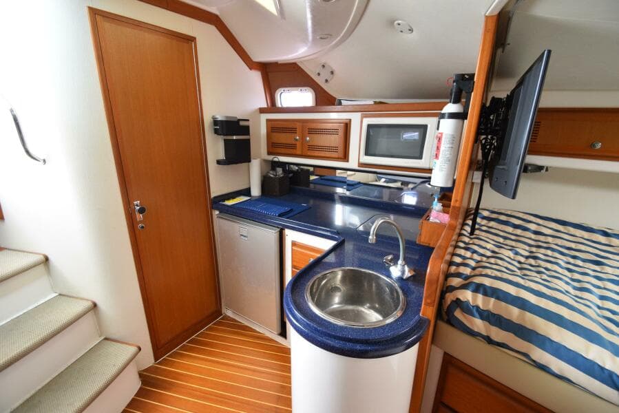 2001 Cabo 35 Express