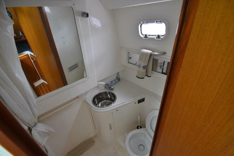 2001 Cabo 35 Express