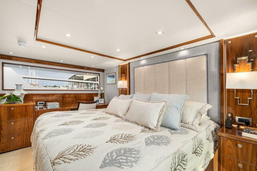 2022 Viking 75 Motor Yacht