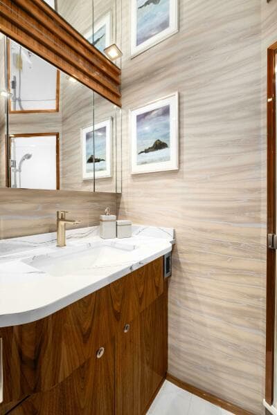 2022 Viking 75 Motor Yacht