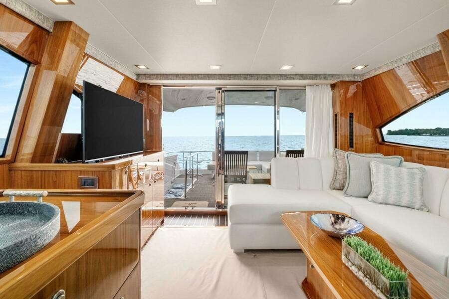 2022 Viking 75 Motor Yacht