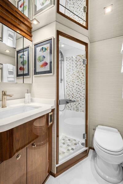 2022 Viking 75 Motor Yacht