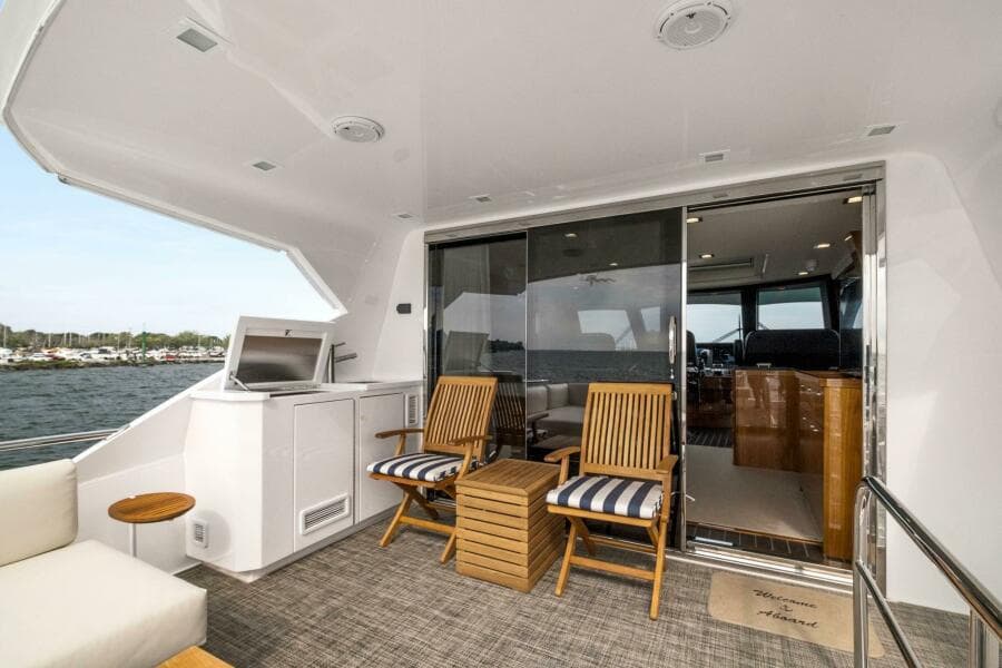 2022 Viking 75 Motor Yacht