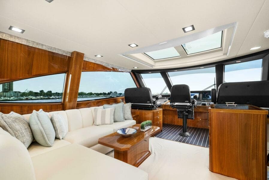 2022 Viking 75 Motor Yacht