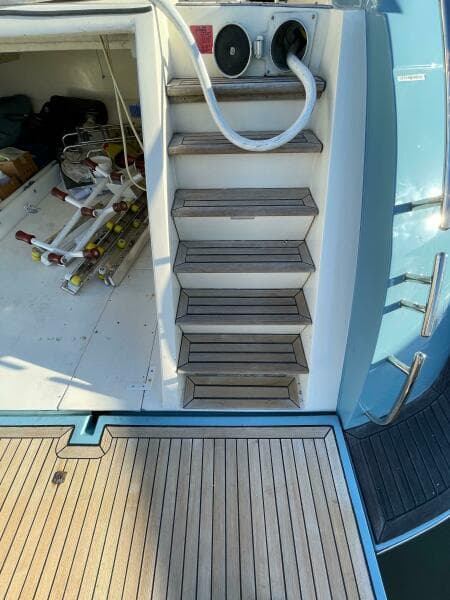 2006 Mochi Craft 74' Dolphin