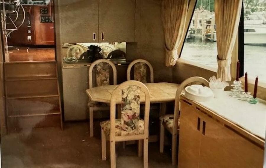 1990 Motor Yacht 70 Brata