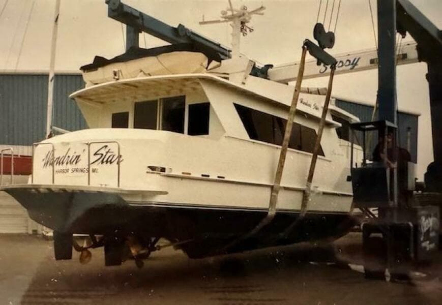 1990 Motor Yacht 70 Brata