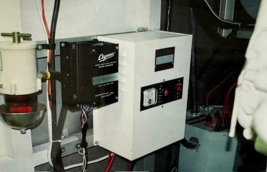 1990 Motor Yacht 70 Brata