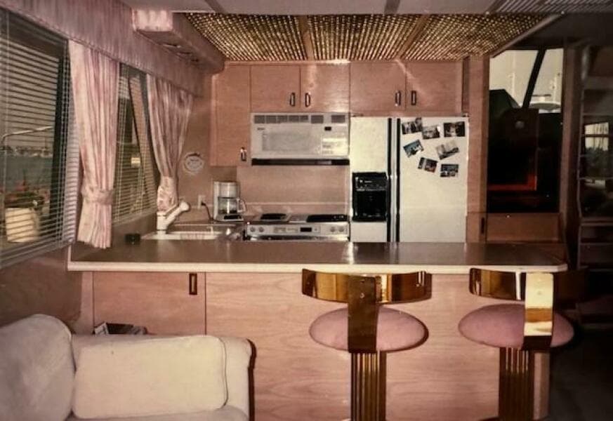 1990 Motor Yacht 70 Brata