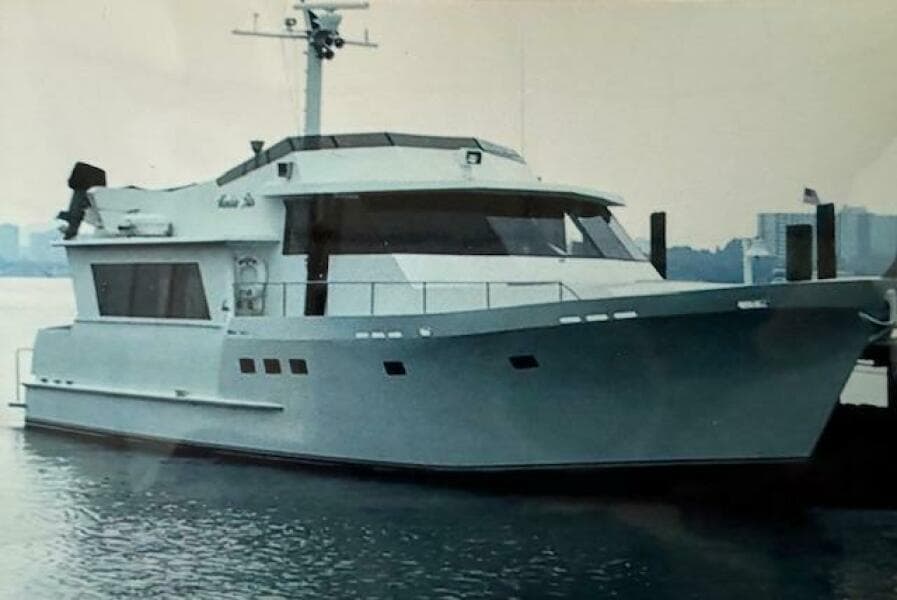 1990 Motor Yacht 70 Brata
