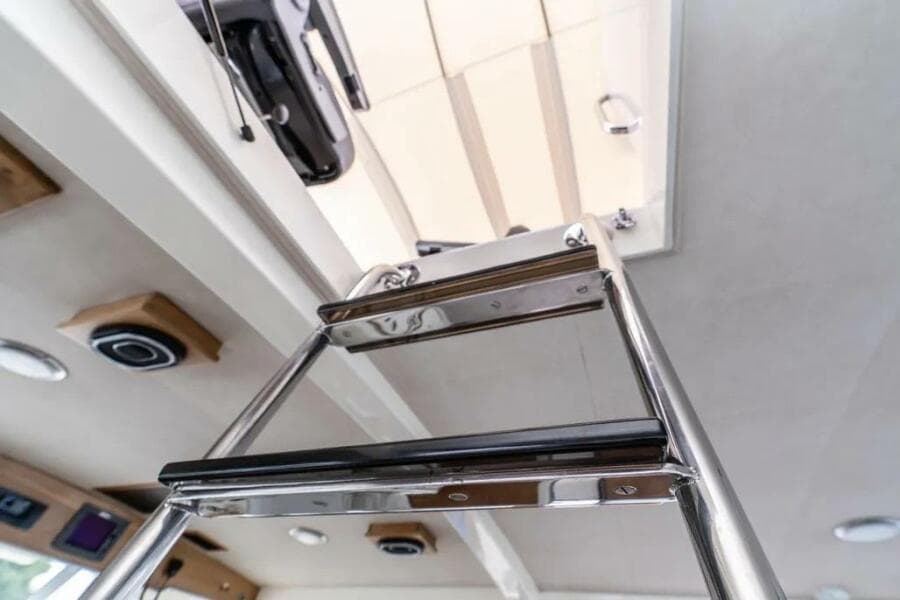 1986 Bertram 58 Flybridge Motor Yacht