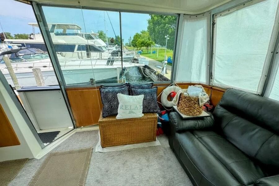 1986 Bertram 58 Flybridge Motor Yacht