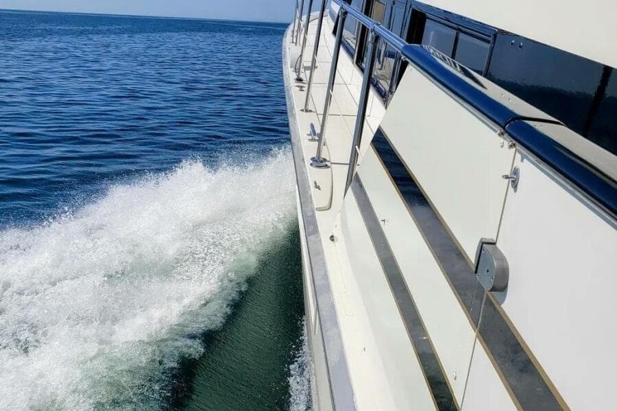 1986 Bertram 58 Flybridge Motor Yacht