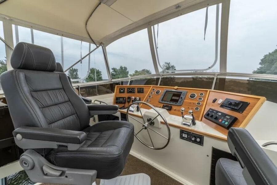 1986 Bertram 58 Flybridge Motor Yacht