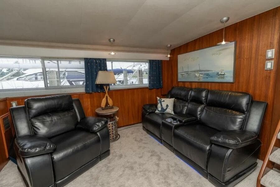 1986 Bertram 58 Flybridge Motor Yacht